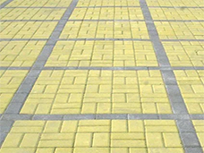 Классическое провереное временем решение - тротуарная плитка Кирпичик 20х10х6 самое удачное решение для устройства любых площадок и дорожек в городе и на личном участка